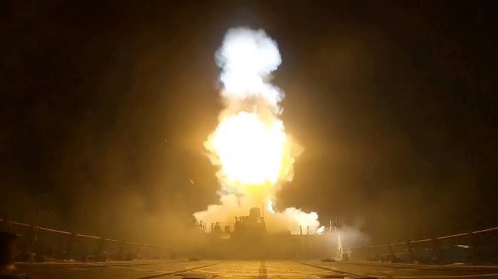 Escalating Tensions Grip Middle East as US and Iran Trade Strikes
